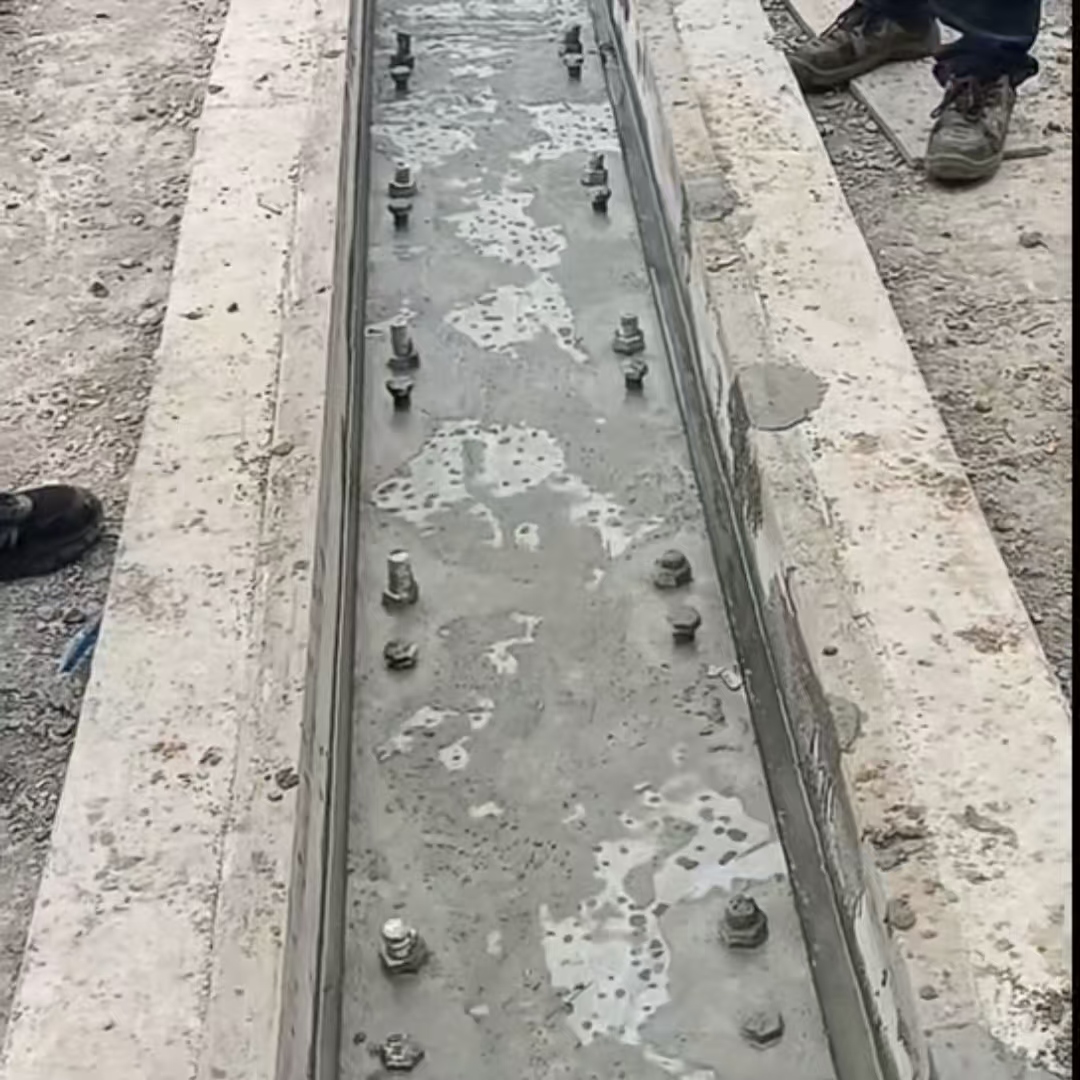 黄陵港口码头起重机龙门吊重型机械设备稳固用早强快凝轨道胶泥